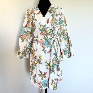 Plum Pretty Sugar Floral Cotton Robe – Size M